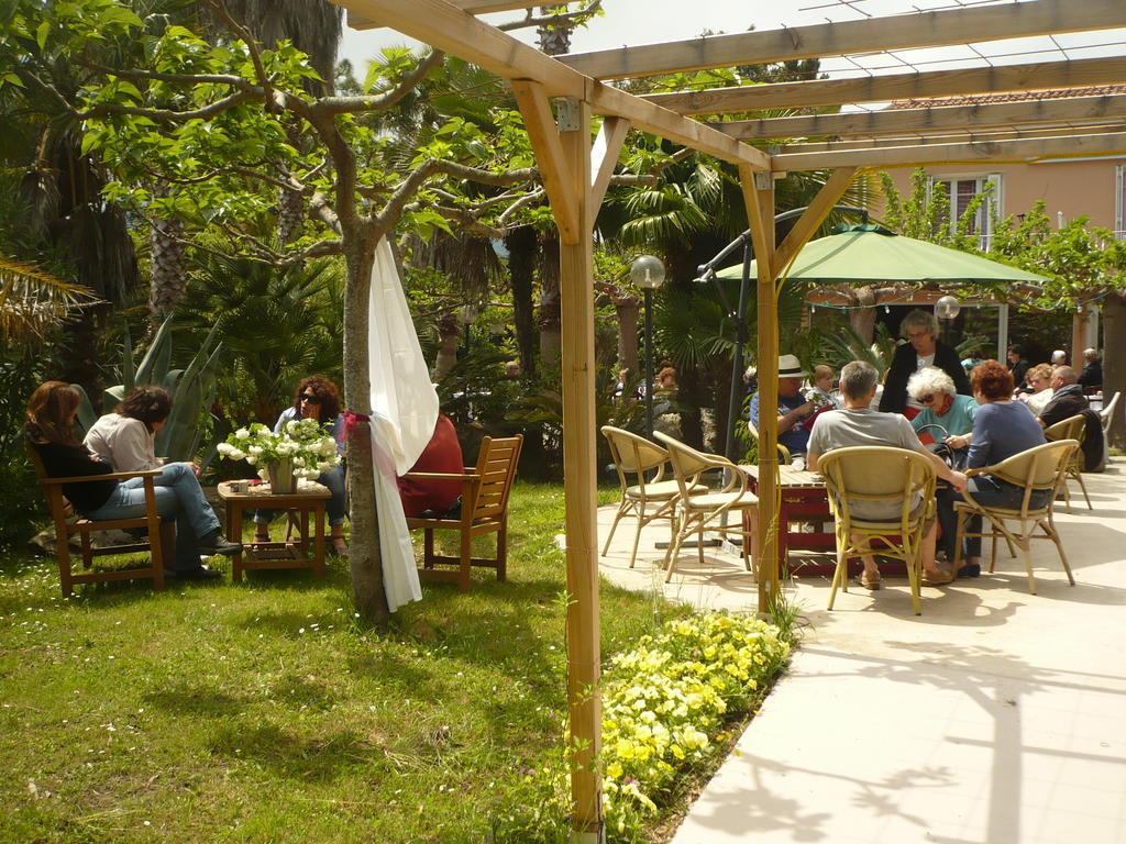 Hotel Restaurant Les Chasseurs Marine de Pietracorbara Buitenkant foto